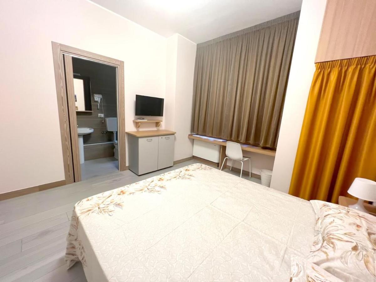 Sissi Comfort Rooms Foresteria Lombarda Μόνζα Εξωτερικό φωτογραφία